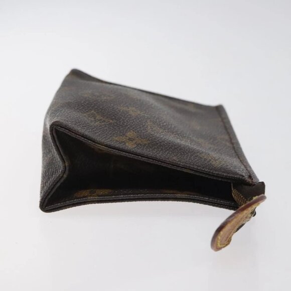 LOUIS VUITTON Monogram Poche Toilette 15 Pouch M47546 LV Auth 128258 - Picture 4 of 14
